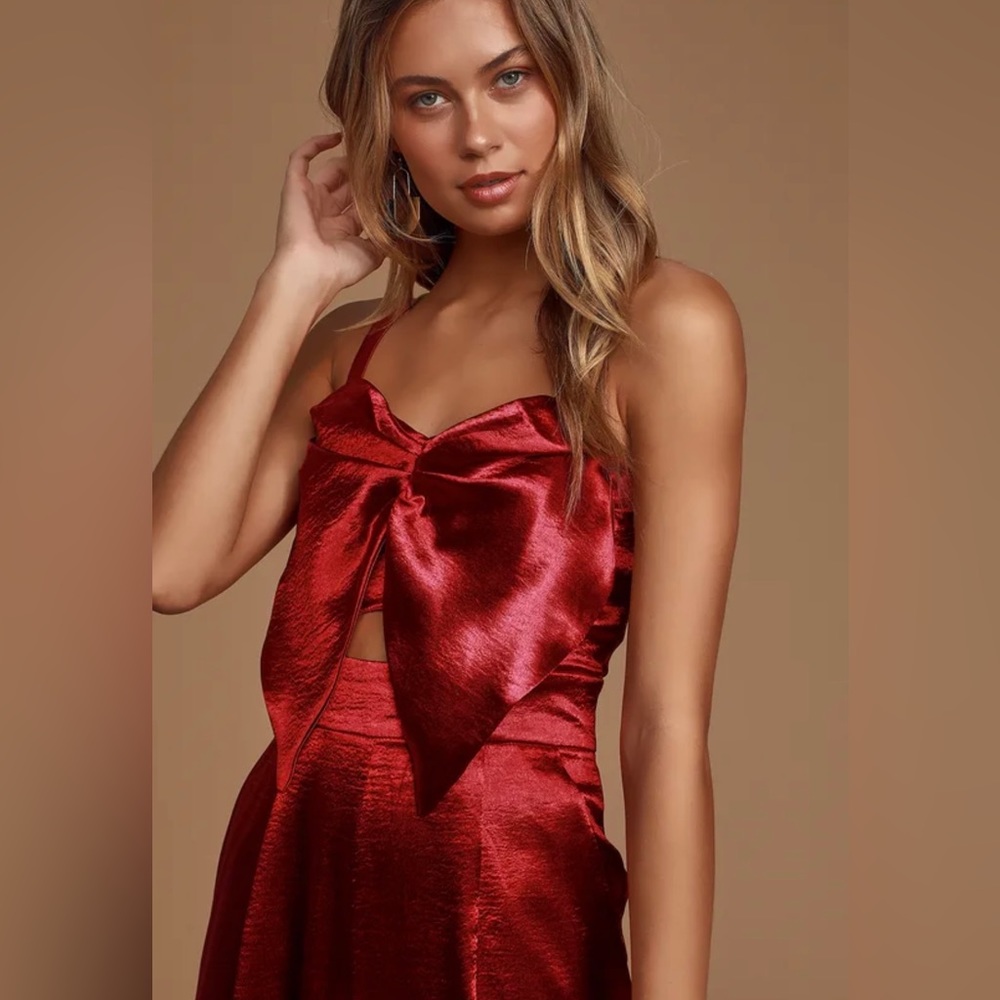 NWT Lulus red jumpsuit with cute front bow cutout, XS